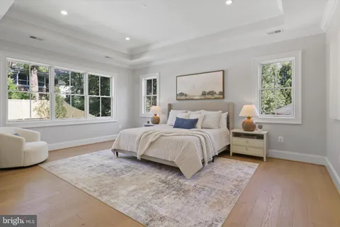 $2,950,000 | 2541 23rd Road North, Arlington, VA 22207