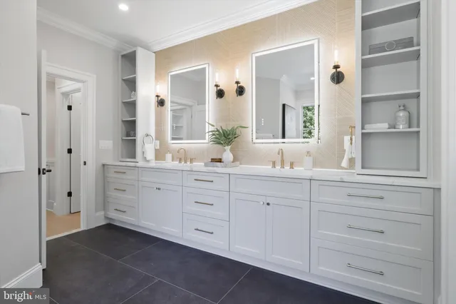 $2,950,000 | 2541 23rd Road North, Arlington, VA 22207