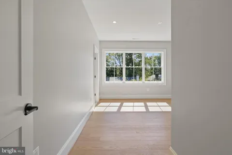 $2,950,000 | 2541 23rd Road North, Arlington, VA 22207