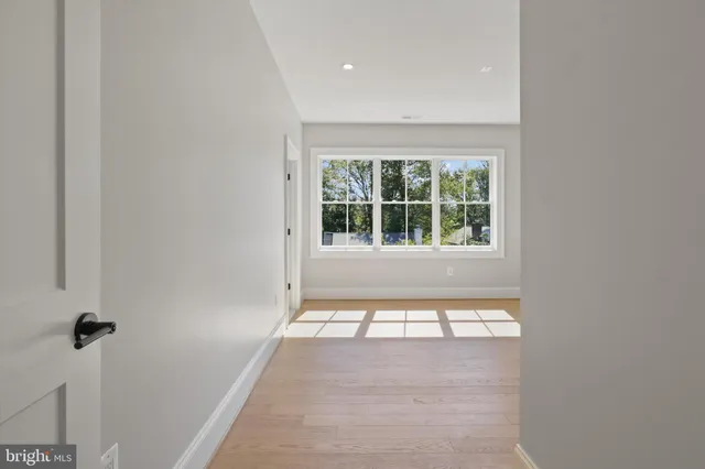 $2,950,000 | 2541 23rd Road North, Arlington, VA 22207