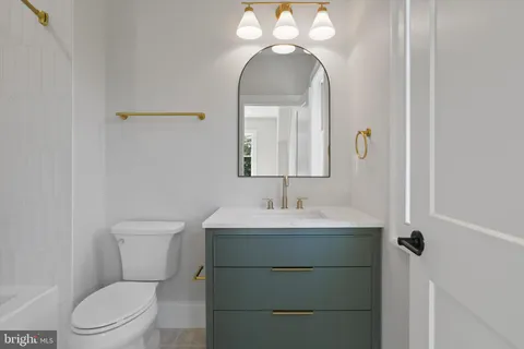 $2,950,000 | 2541 23rd Road North, Arlington, VA 22207