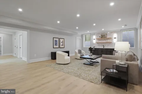 $2,950,000 | 2541 23rd Road North, Arlington, VA 22207