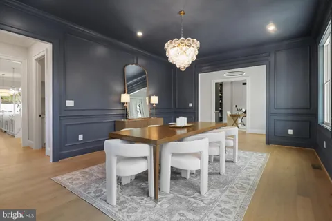 $2,950,000 | 2541 23rd Road North, Arlington, VA 22207