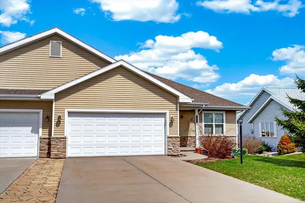 $399,900 | 1818 Fjord Pass, Mount Horeb, WI 53572