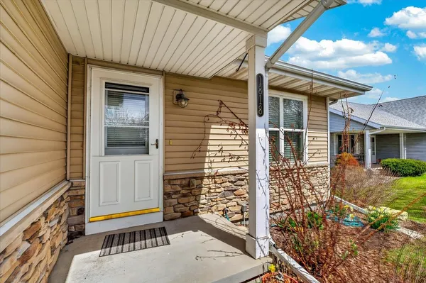 $399,900 | 1818 Fjord Pass, Mount Horeb, WI 53572