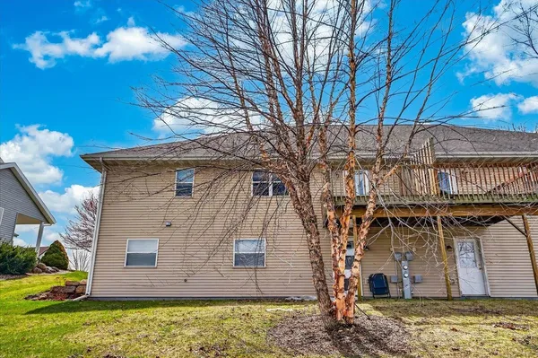 $399,900 | 1818 Fjord Pass, Mount Horeb, WI 53572