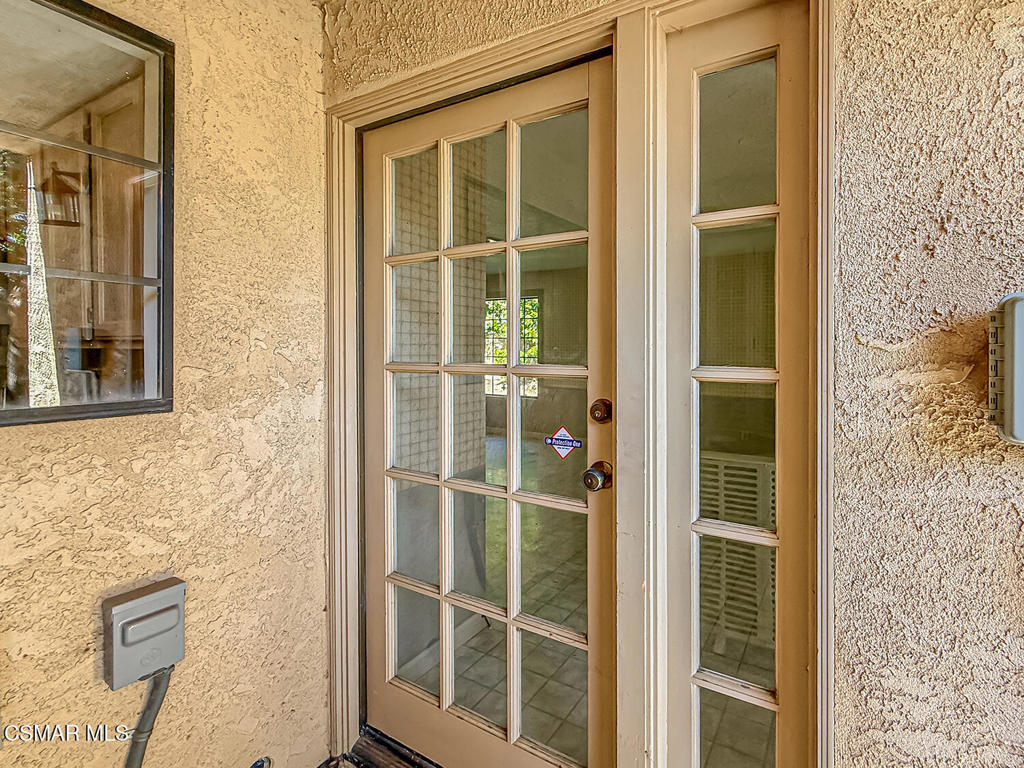 4007 Doneva Road Moorpark, CA 93021 - Photo 38 of 58 a view of a door and a window