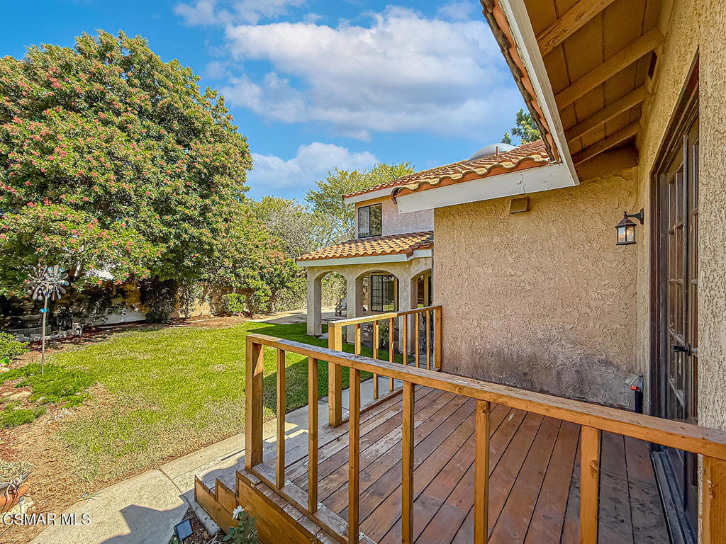 4007 Doneva Road Moorpark, CA 93021 - Photo 50 of 58 a view of a balcony with ocean view