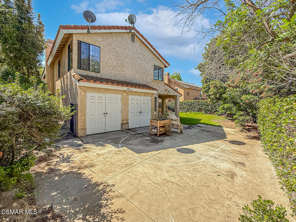 4007 Doneva Road Moorpark, CA 93021 - Photo 53 of 58 a view of a house with a yard