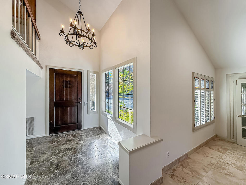 4007 Doneva Road Moorpark, CA 93021 - Photo 7 of 58