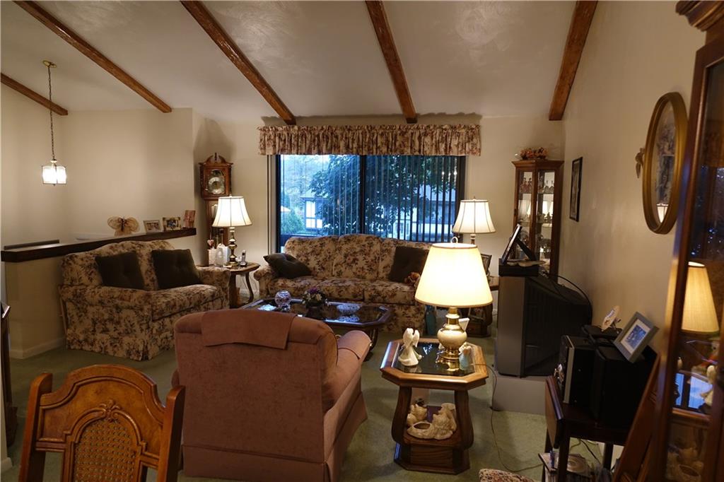 112 Ayleshire Road Butler, PA 16001 - Photo 4 of 23 Gallery Image 4