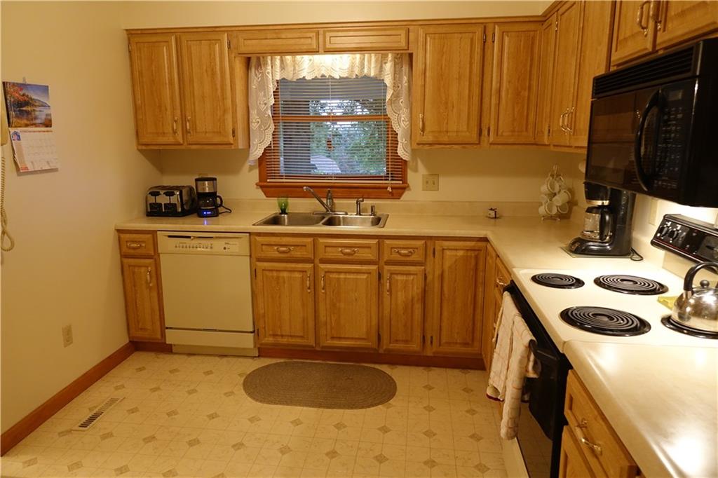112 Ayleshire Road Butler, PA 16001 - Photo 9 of 23 Gallery Image 9