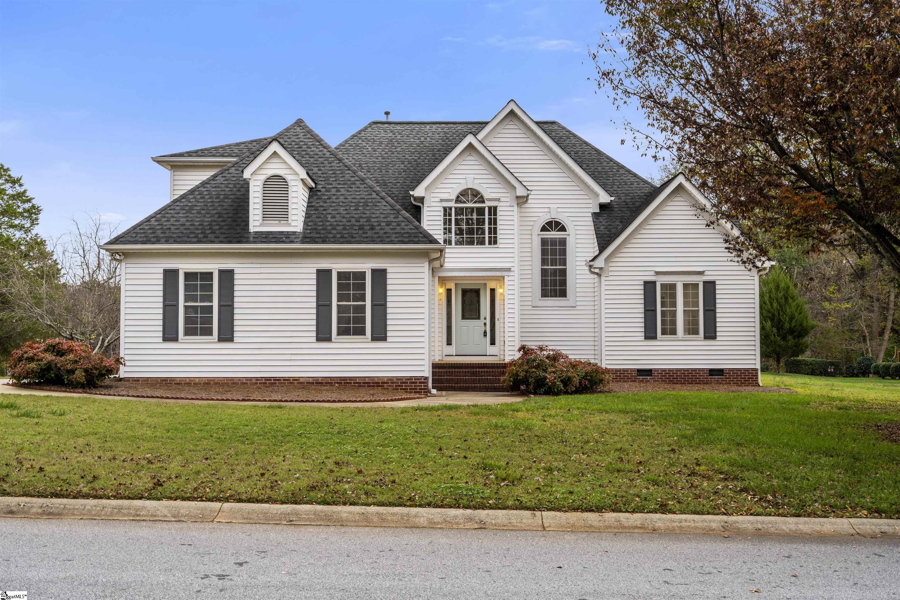 201 Spring Lake Loop Simpsonville, SC 29681 - Photo 1 of 31