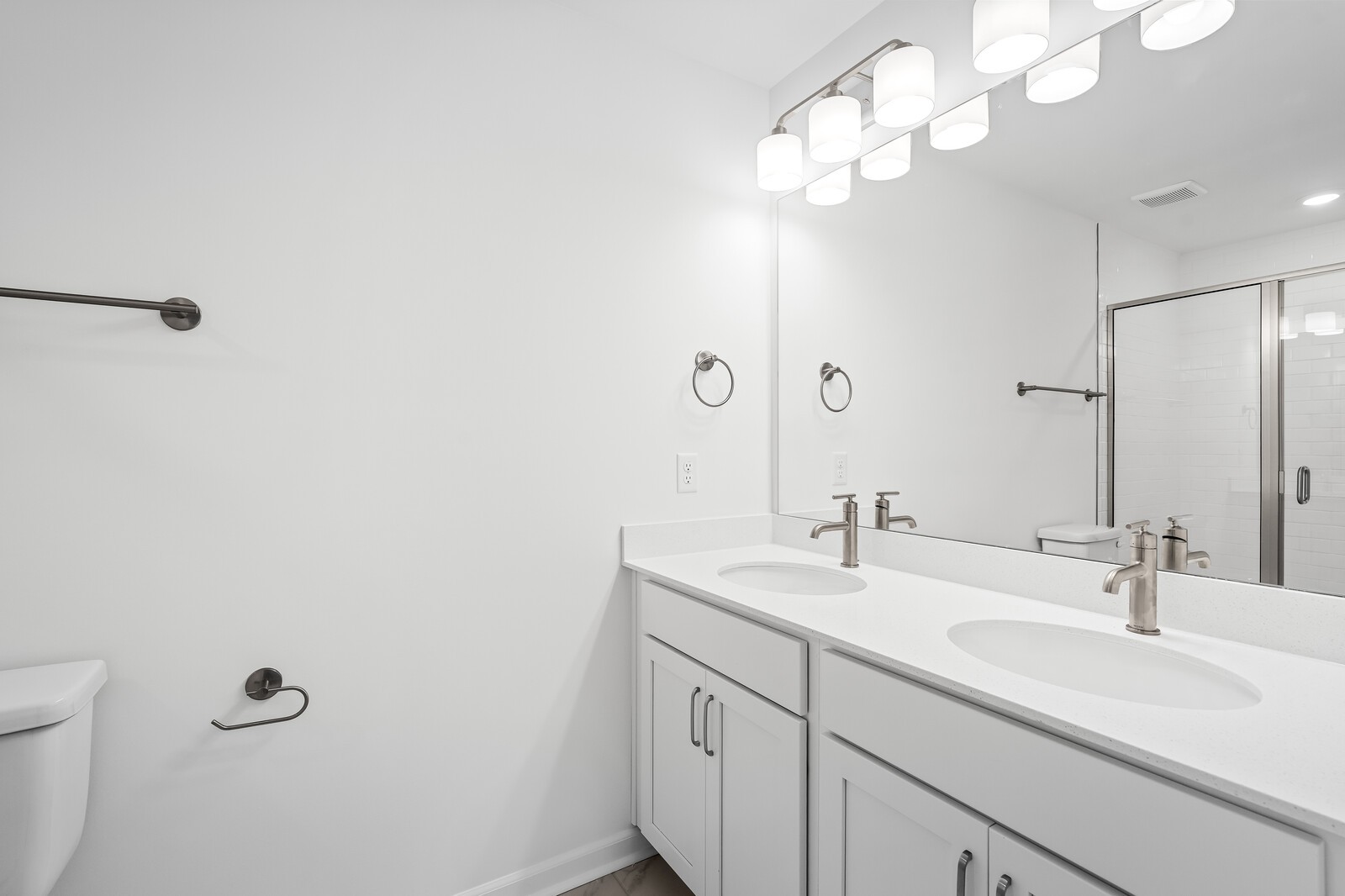 400 Blair Road Smyrna, TN 37086 - Photo 31 of 37 a bathroom with a sink and a mirror