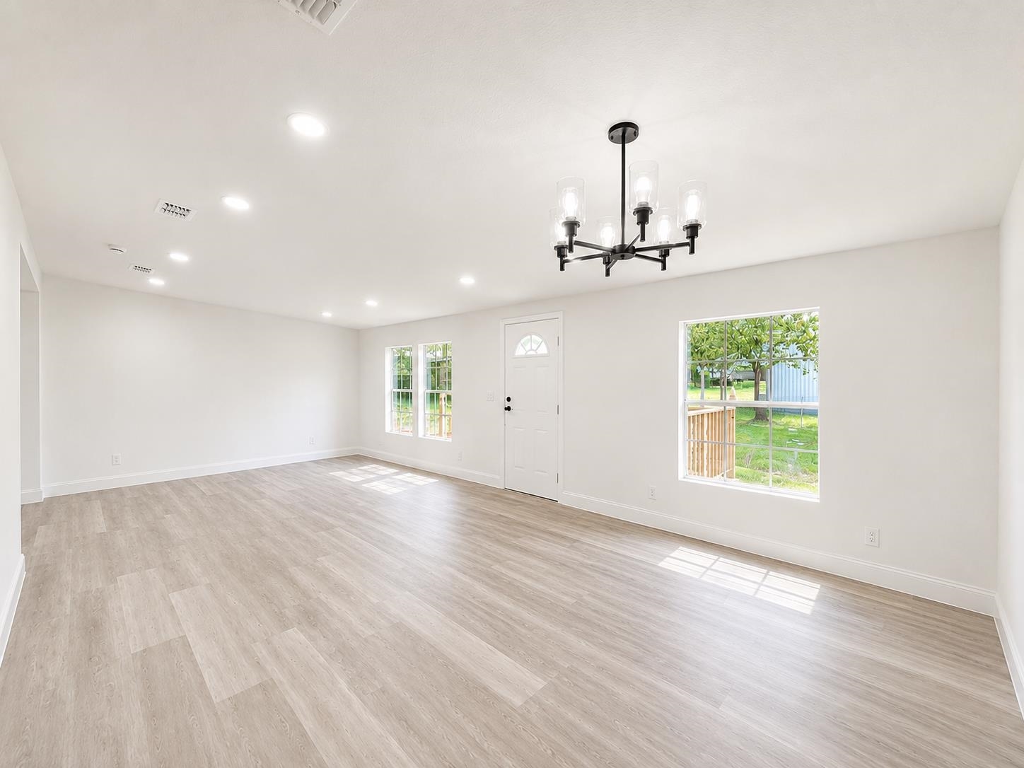 4048 Buster Road Tallahassee, FL 32305 - Photo 3 of 17