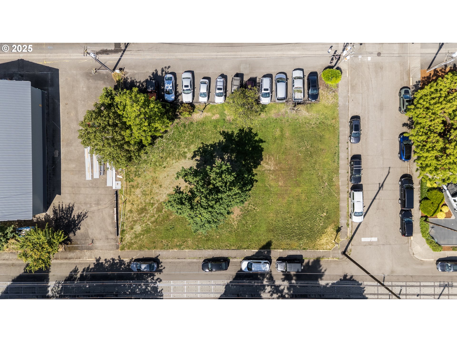 Holly Street Junction City, OR 97448 - Photo 1 of 9 a picture of a city view