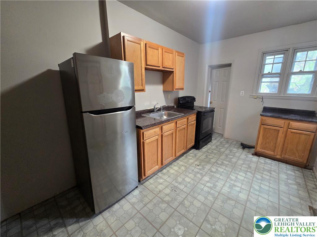 407 North 4th Street Allentown, PA 18102 - Photo 5 of 12