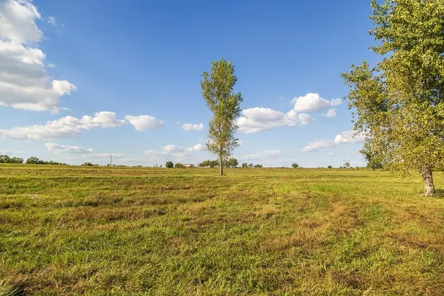 $237,500 | 2 East 343rd Street, Archie, MO 64725