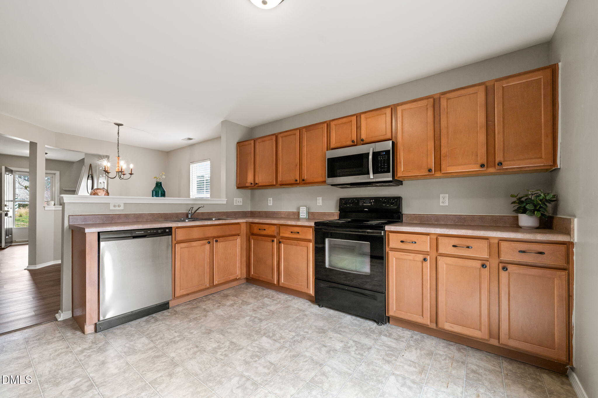 1016 Gelfield Road Knightdale, NC 27545 - Photo 12 of 47 12-web-or-mls-untitled-16