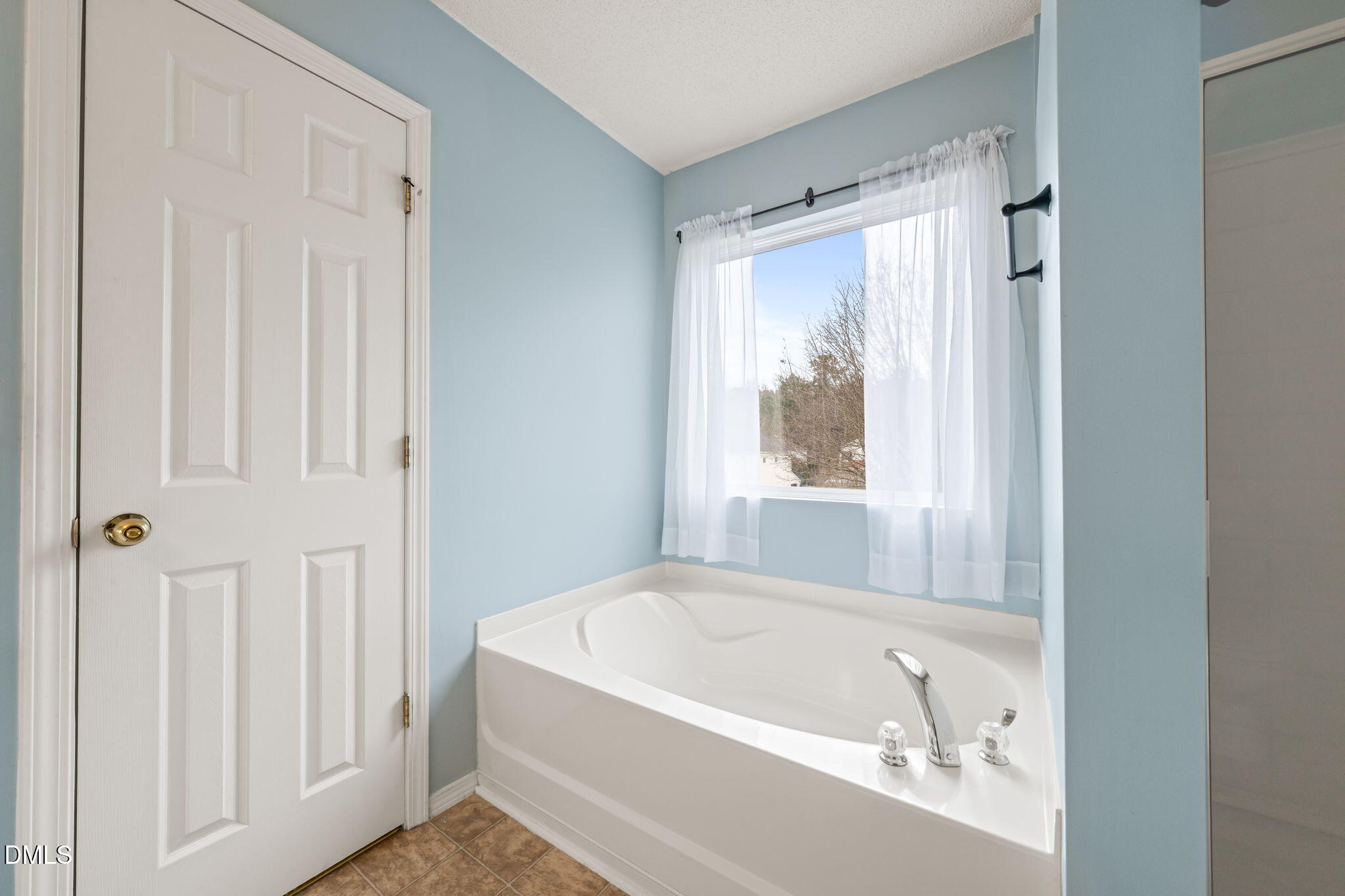 1016 Gelfield Road Knightdale, NC 27545 - Photo 23 of 47 23-web-or-mls-untitled-34