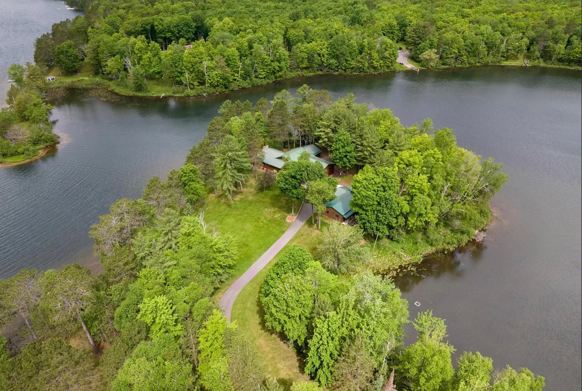 382 Shore Road Crystal Falls, MI 49920 - Photo 2 of 18 Gallery Image 2