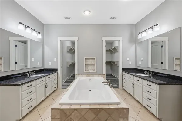 $599,900 | 11740 Ridgecrest, Beaumont, TX 77705