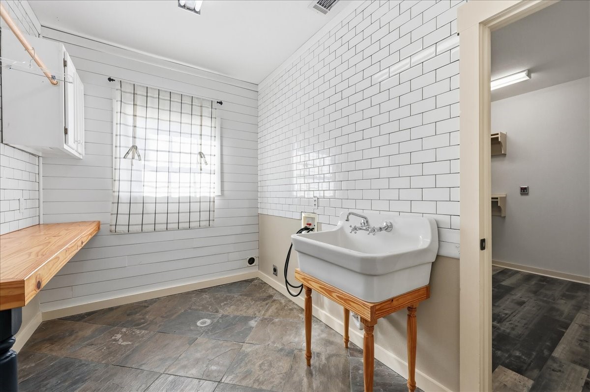 11740 Ridgecrest Beaumont, TX 77705 - Photo 27 of 50