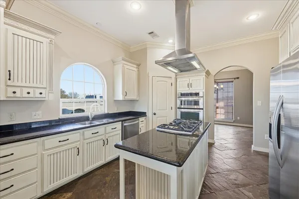 $599,900 | 11740 Ridgecrest, Beaumont, TX 77705