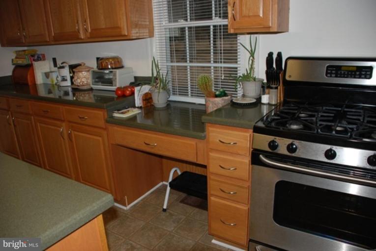 17341 Waterloo Road Amissville, VA 20106 - Photo 16 of 29 Built in desk area
