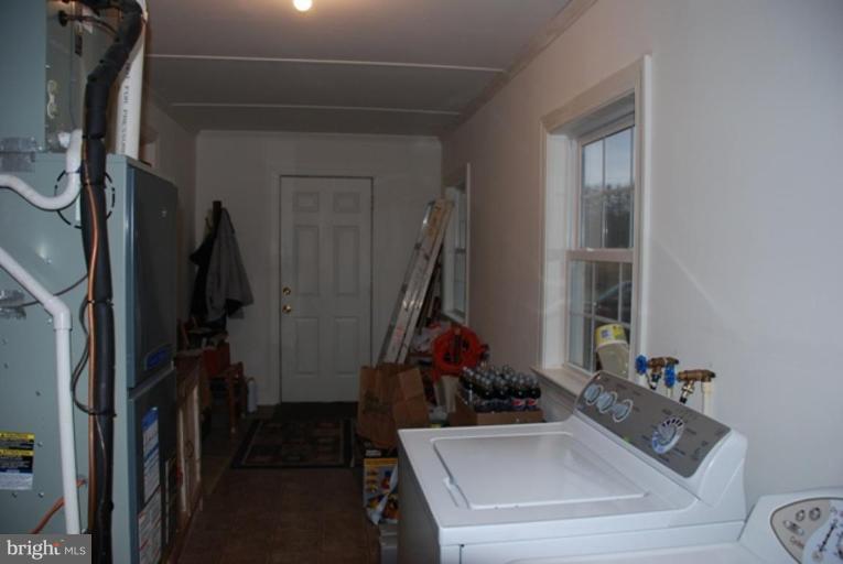 17341 Waterloo Road Amissville, VA 20106 - Photo 23 of 29 Laundry Area 1