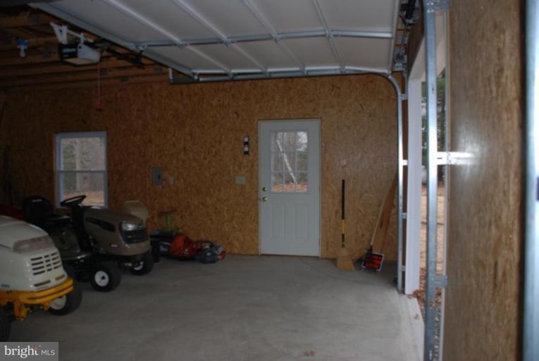 17341 Waterloo Road Amissville, VA 20106 - Photo 24 of 29 Garage 2