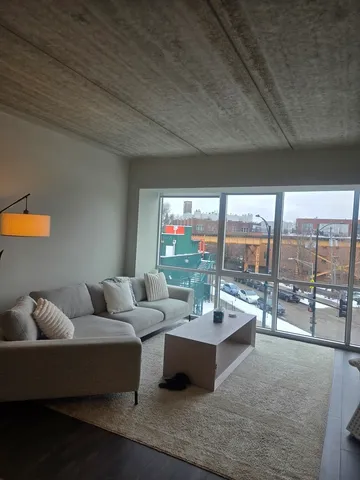 $2,725 | 1743 North Leavitt Street, Unit 307, Chicago, IL 60647