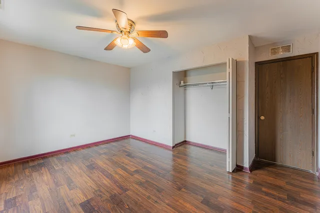 $279,000 | 9724 West Creek Road, Unit B2, Palos Park, IL 60464