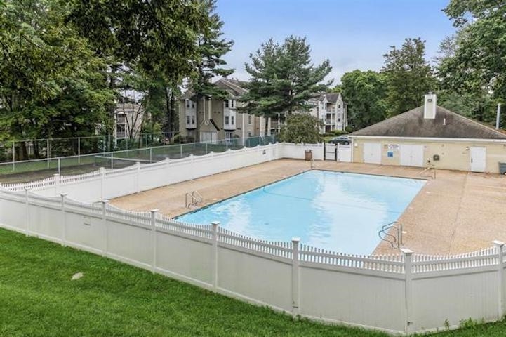 101 Middlesex Road, Unit 101 Merrimack, NH 03054 - Photo 11 of 22