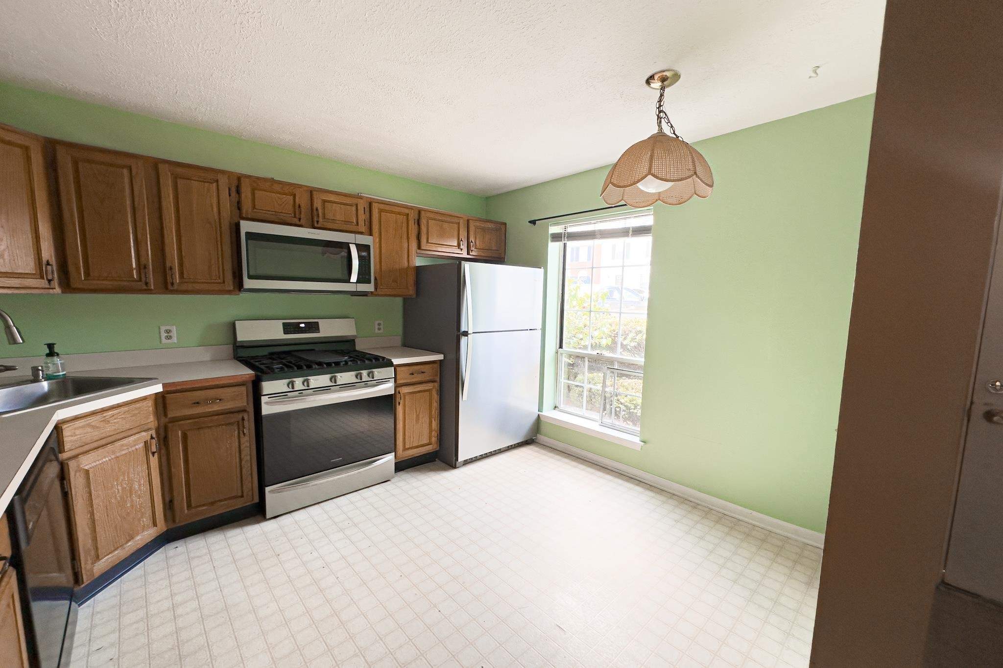 101 Middlesex Road, Unit 101 Merrimack, NH 03054 - Photo 13 of 22