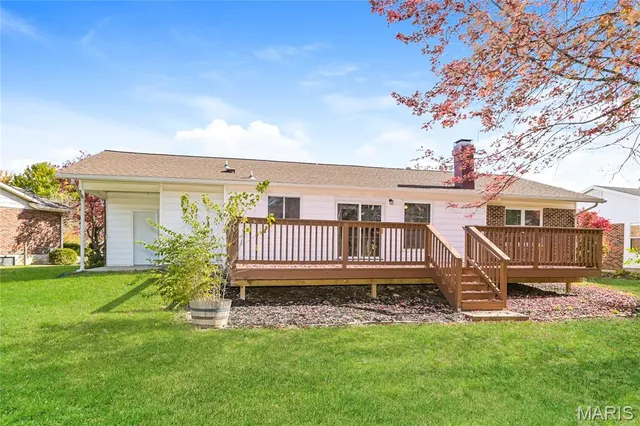 $2,815 | 4031 Les Cherbourg Lane, Florissant, MO 63034