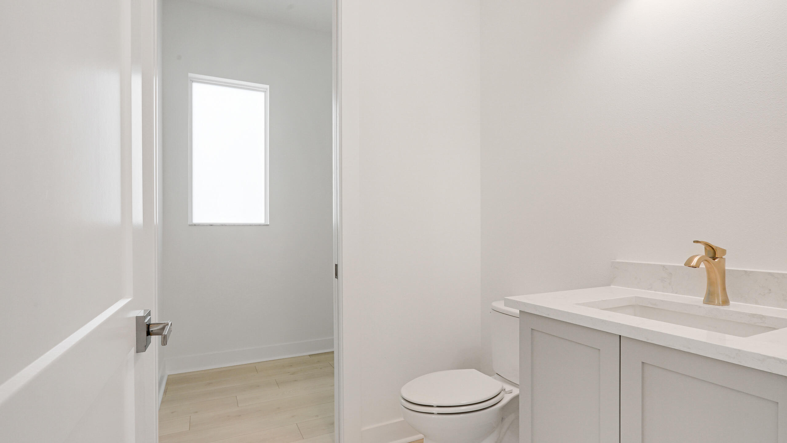 13150 Alton Road Palm Beach Gardens, FL 33418 - Photo 34 of 45 Powder Room