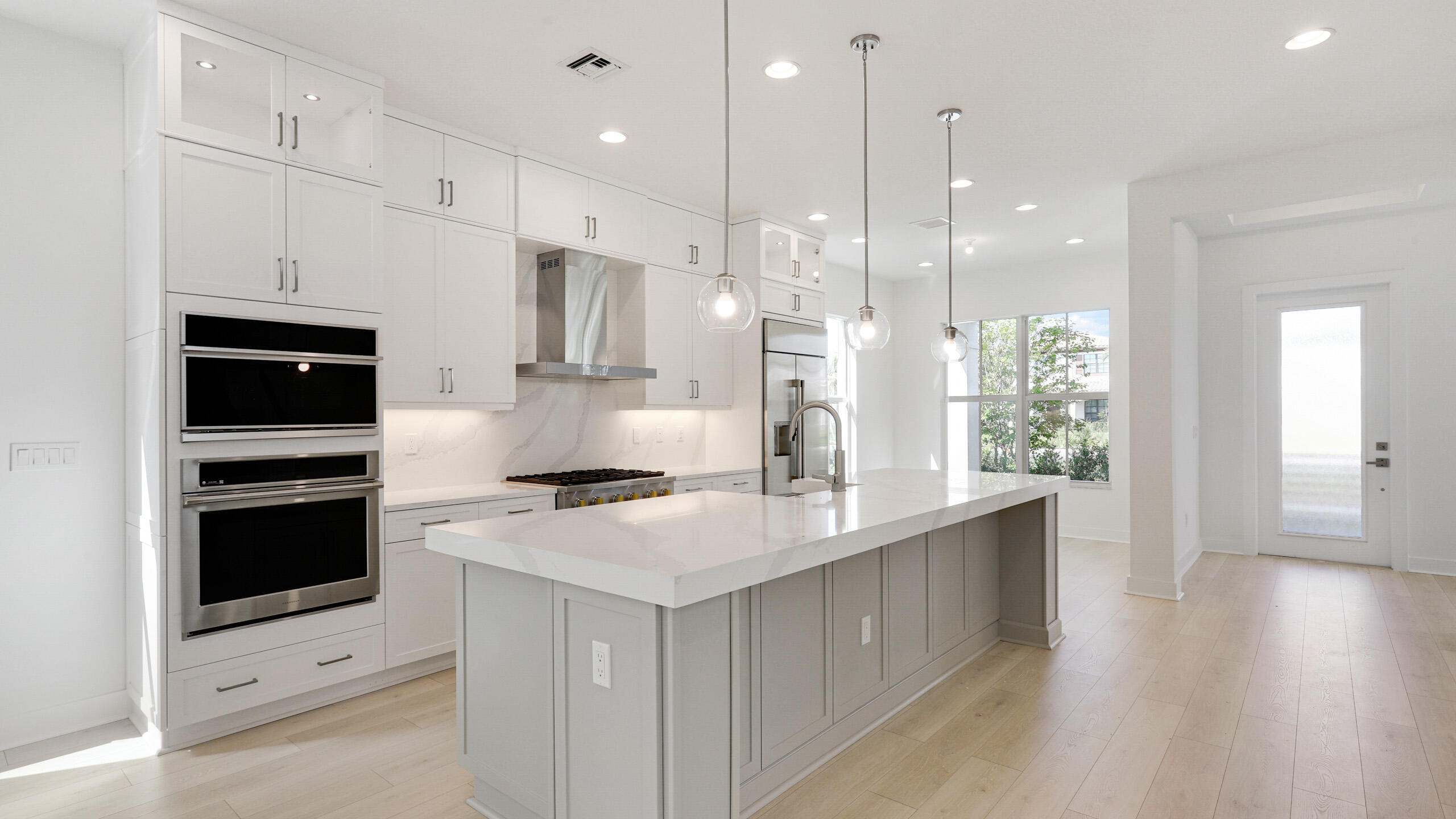 13150 Alton Road Palm Beach Gardens, FL 33418 - Photo 7 of 45 Island Kitchen