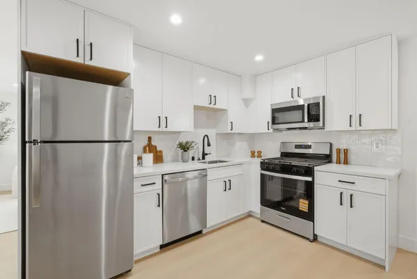 $1,449,888 | 249 Gateway Drive, Pacifica, CA 94044