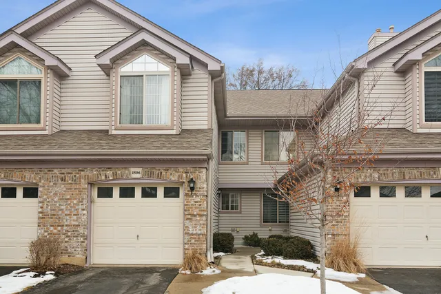 $365,000 | 1506 North St Marks Place, Palatine, IL 60067