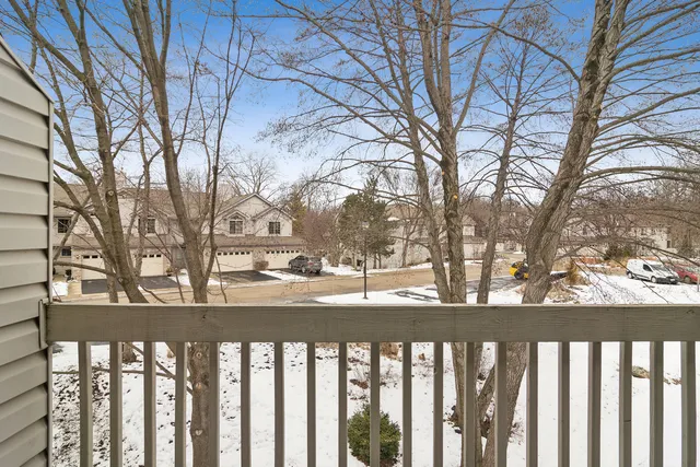 $365,000 | 1506 North St Marks Place, Palatine, IL 60067