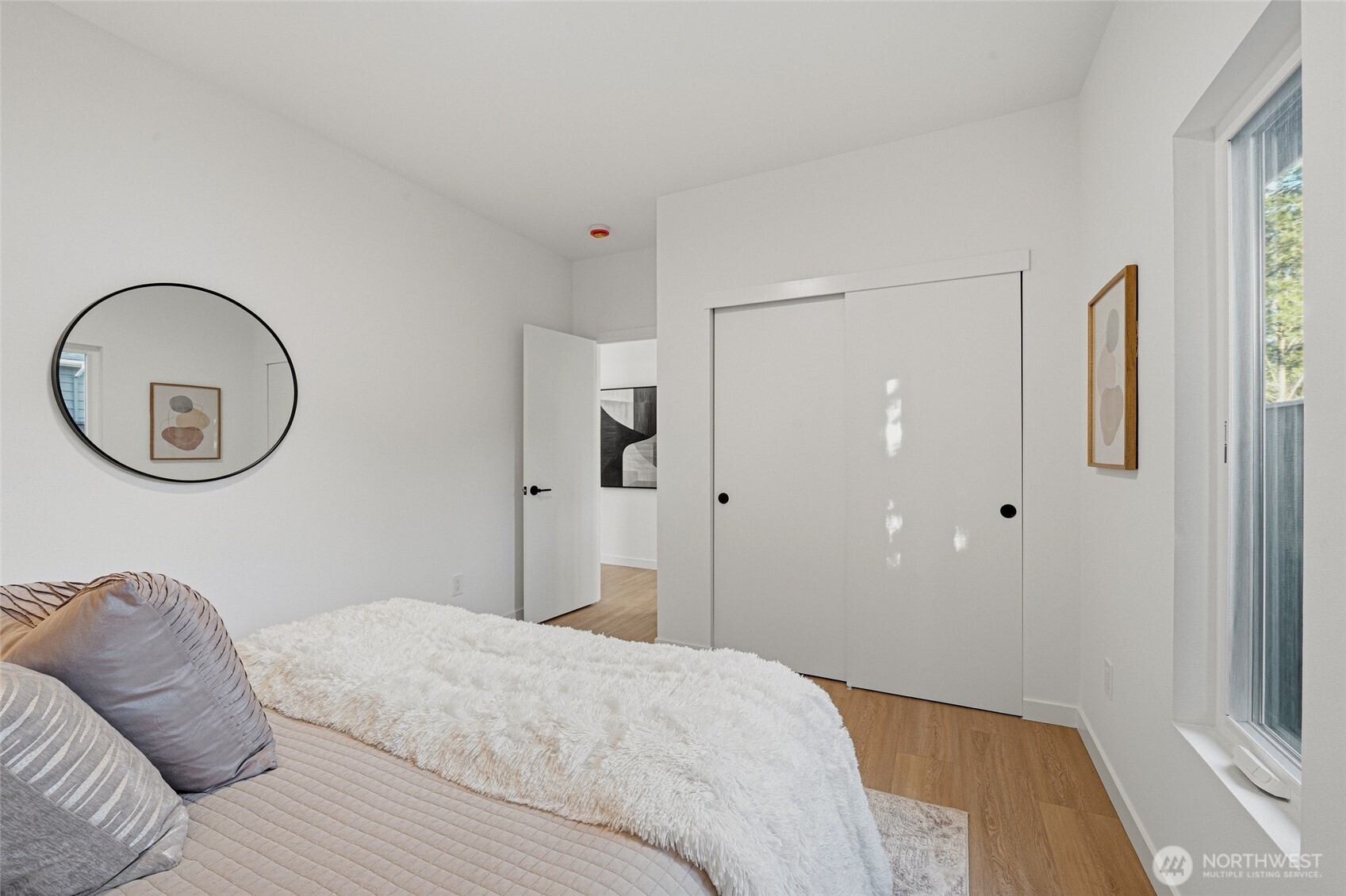 3708 Schmitz Avenue Southwest Seattle, WA 98116 - Photo 16 of 40
