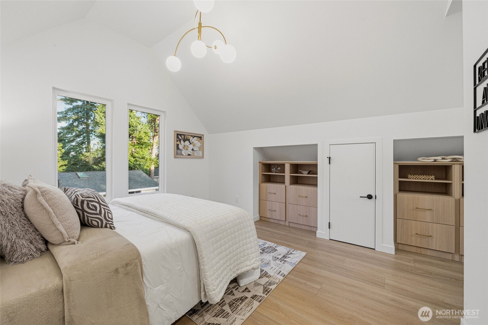 3708 Schmitz Avenue Southwest Seattle, WA 98116 - Photo 24 of 40