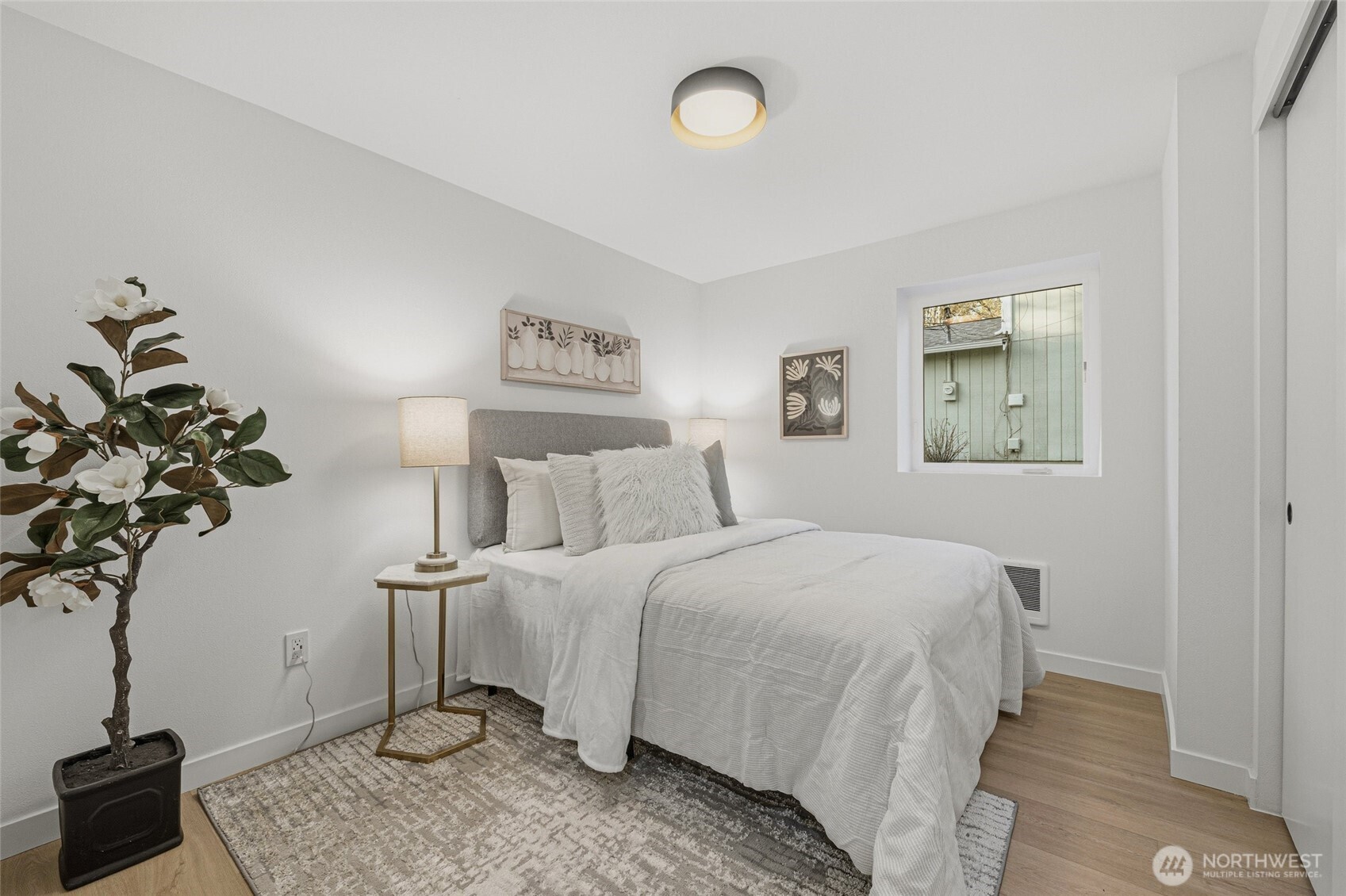 3708 Schmitz Avenue Southwest Seattle, WA 98116 - Photo 31 of 40