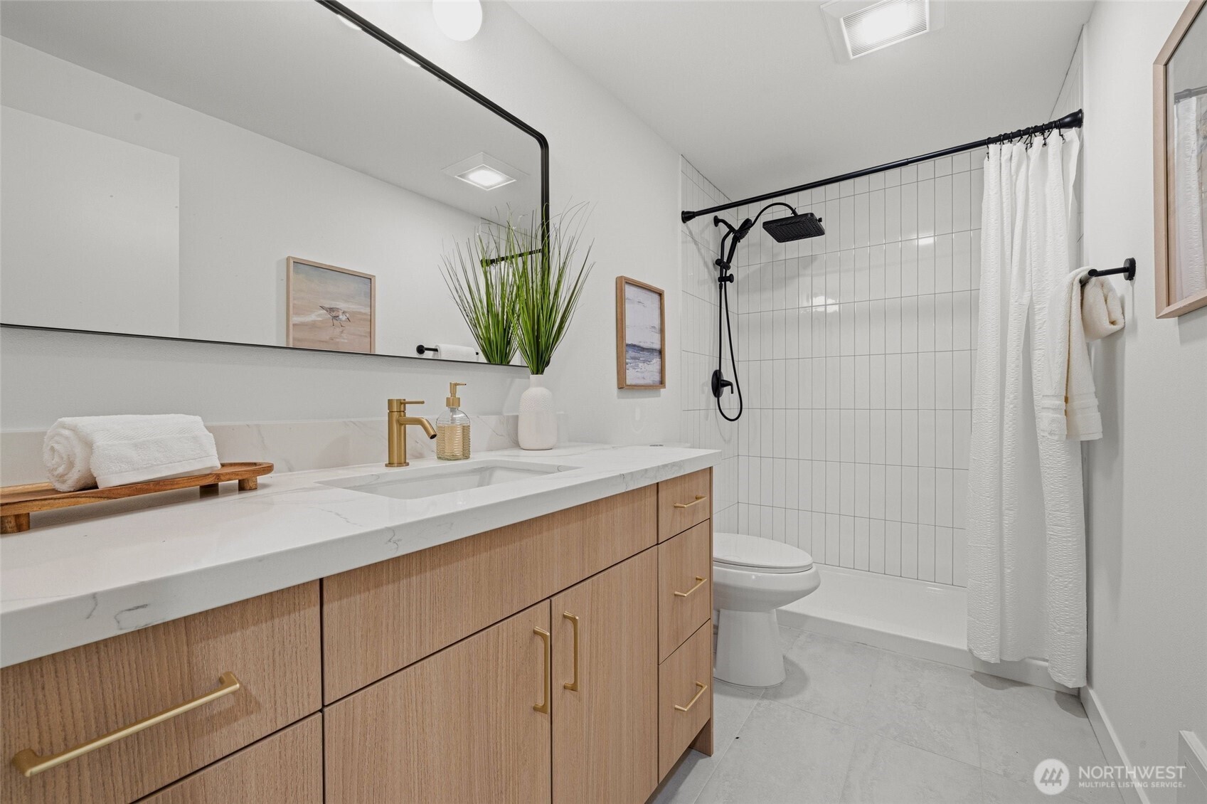 3708 Schmitz Avenue Southwest Seattle, WA 98116 - Photo 35 of 40