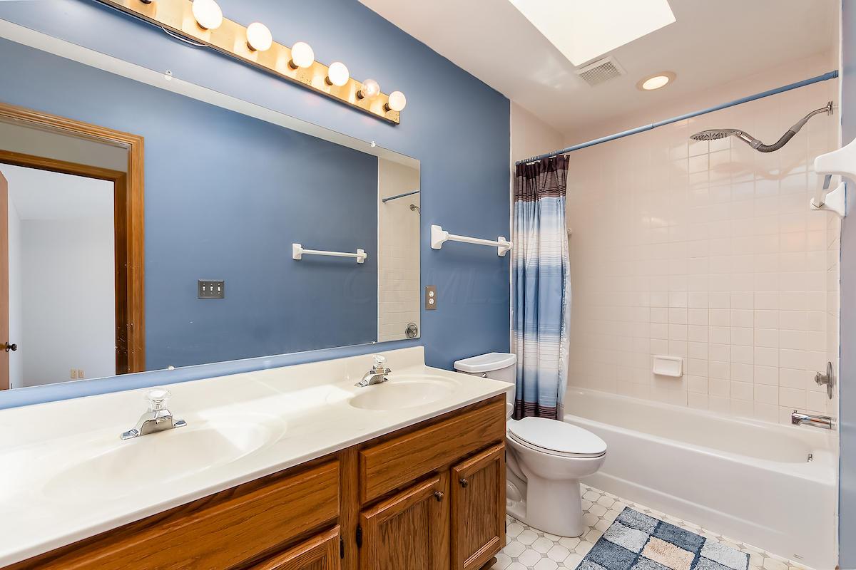 862 Riva Ridge Boulevard Columbus, OH 43230 - Photo 31 of 42 Gallery Image 31