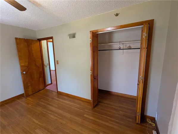 $225,000 | 206 Hiawatha Avenue, Hiawatha, KS 66434