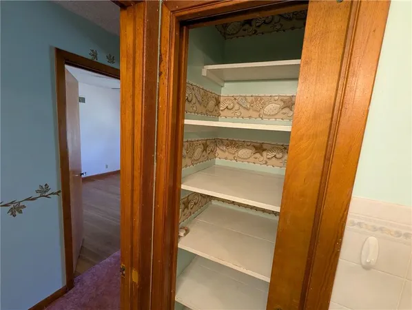 $225,000 | 206 Hiawatha Avenue, Hiawatha, KS 66434