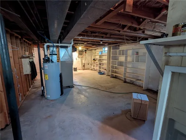 $225,000 | 206 Hiawatha Avenue, Hiawatha, KS 66434