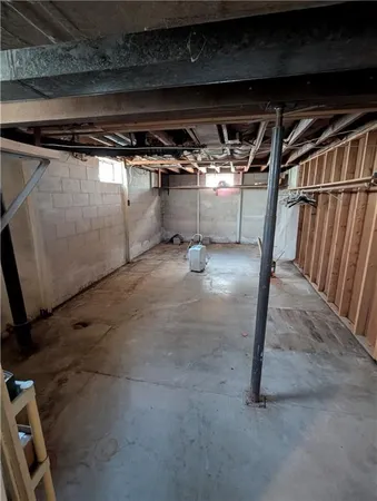 $225,000 | 206 Hiawatha Avenue, Hiawatha, KS 66434